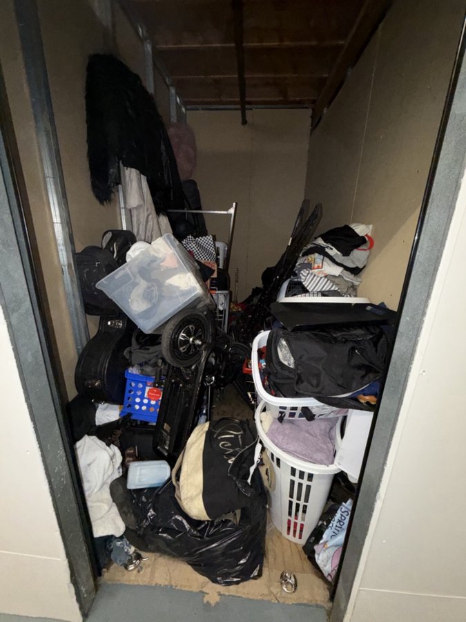 5 x 10 storage unit in North Hollywood, CA