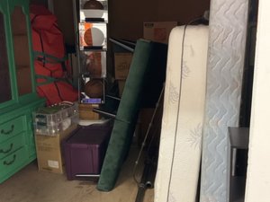 10 x 10 storage unit in Pleasant Hill, CA