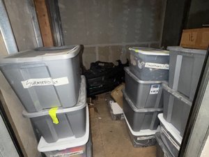 10 x 10 storage unit in North Hollywood, CA