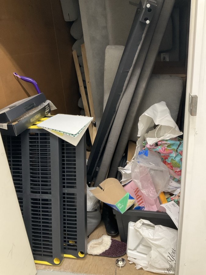 5 x 10 storage unit in Pleasant Hill, CA
