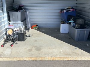10 x 10 storage unit in Sheridan, OR