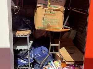 5 x 10 storage unit in Vallejo, CA