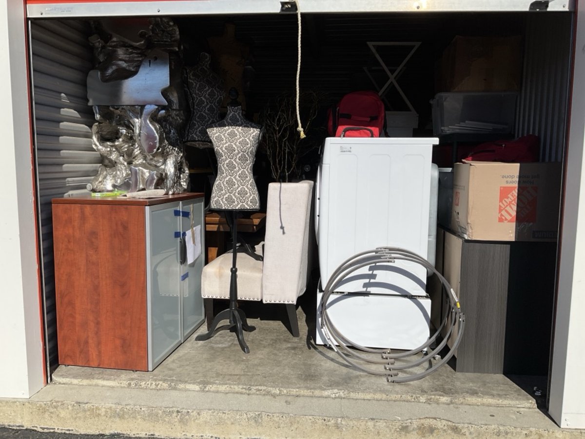 15 x 10 storage unit in Vallejo, CA