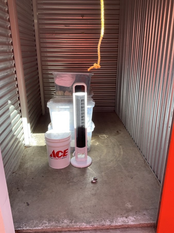 10 x 5 storage unit in Vallejo, CA