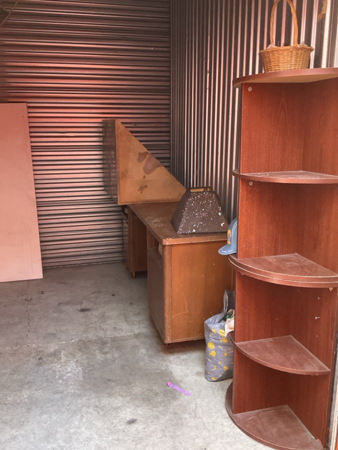 10 x 10 storage unit in Vallejo, CA
