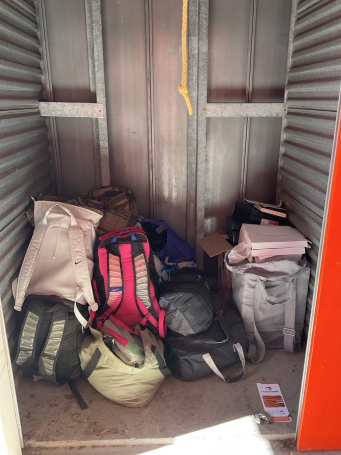 5 x 4 storage unit in Vallejo, CA