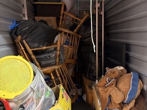 5 x 10 storage unit in Sacramento, CA