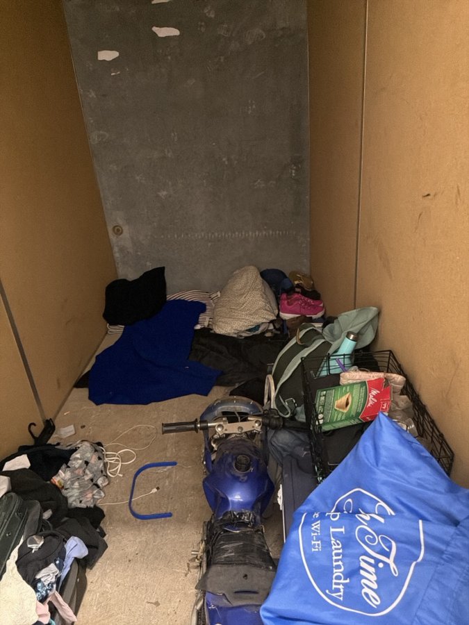 5 x 10 storage unit in Carmichael, CA