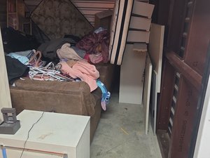 10 x 12 storage unit in Sacramento, CA