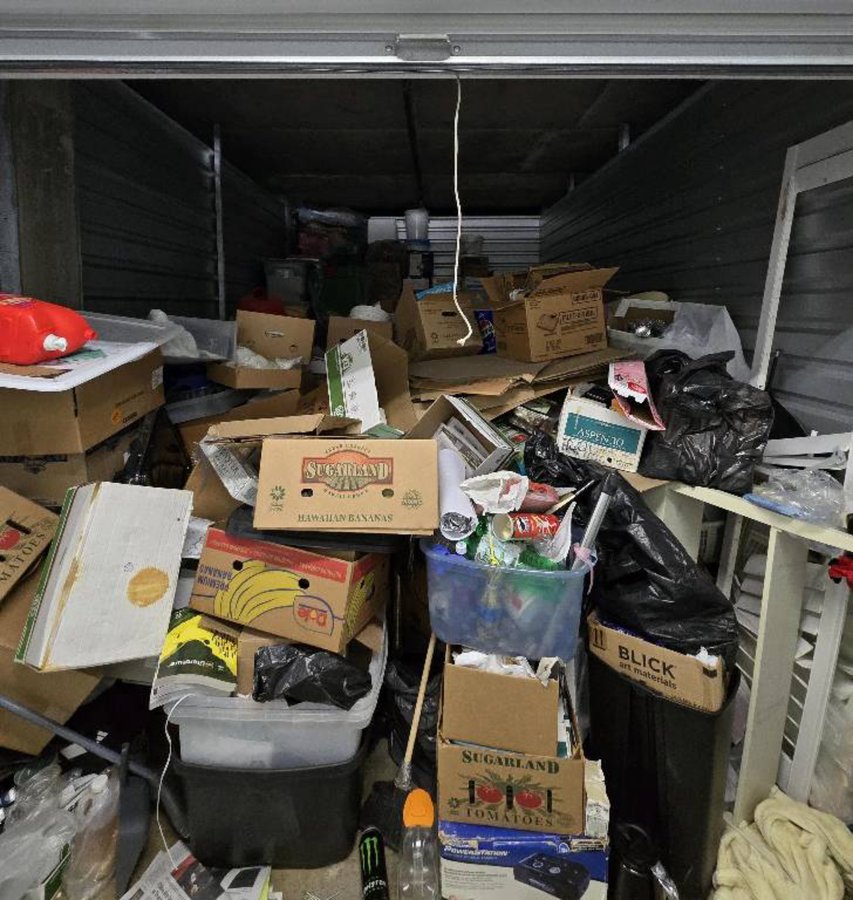 10 x 15 storage unit in Honolulu, HI