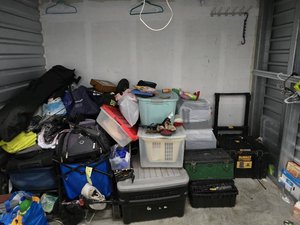 10 x 4 storage unit in Honolulu, HI