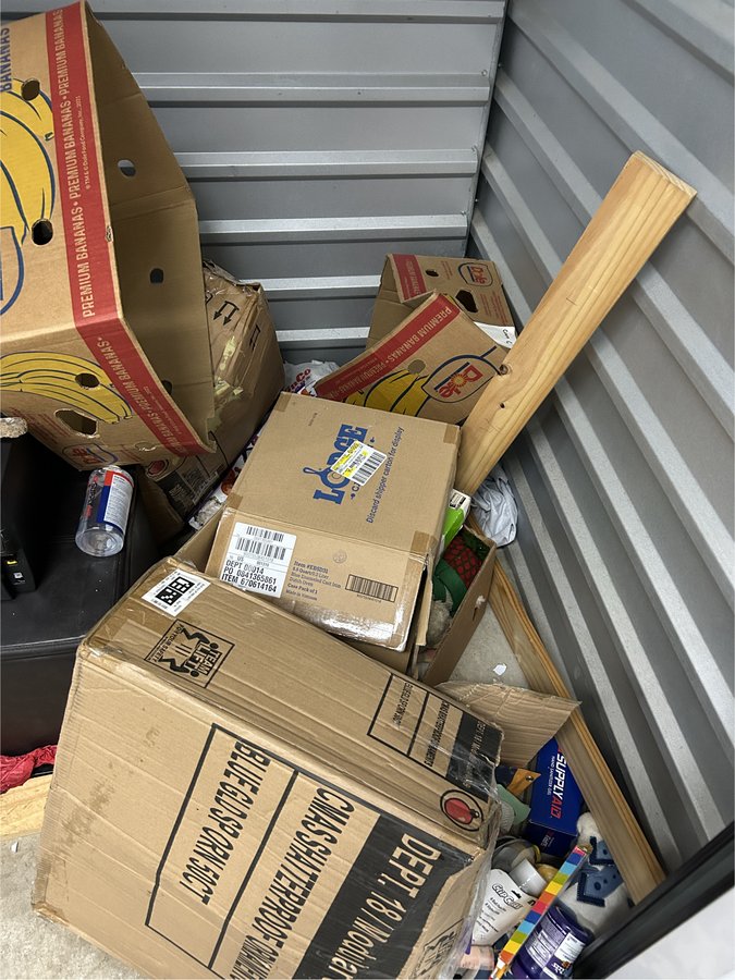 5 x 10 storage unit in Puyallup, WA