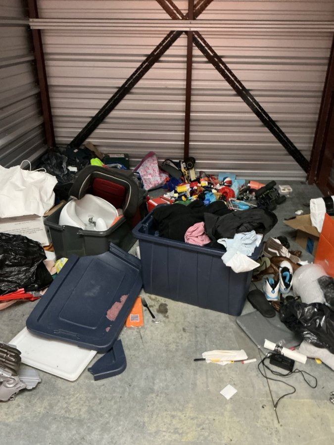 10 x 10 storage unit in Roanoke, VA
