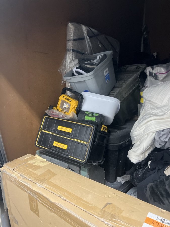 10 x 10 storage unit in Fairfield, CA