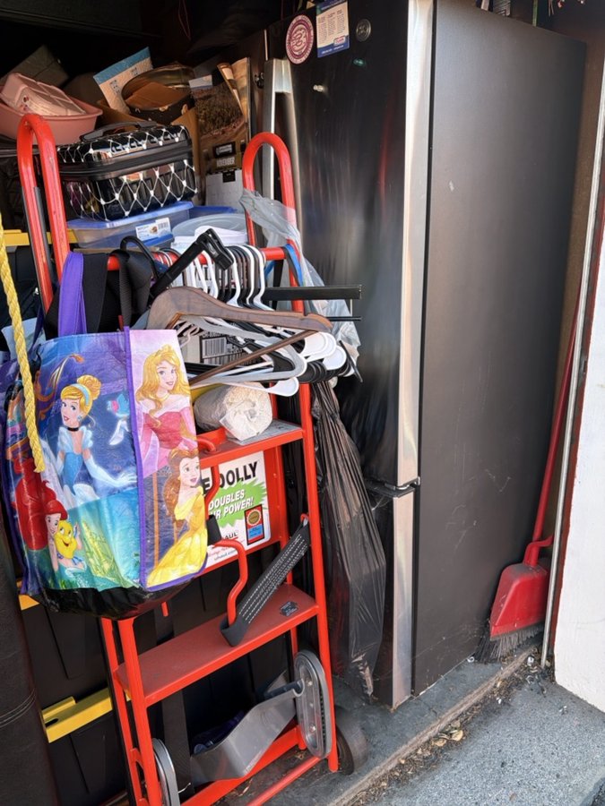 10 x 18 storage unit in Fairfield, CA