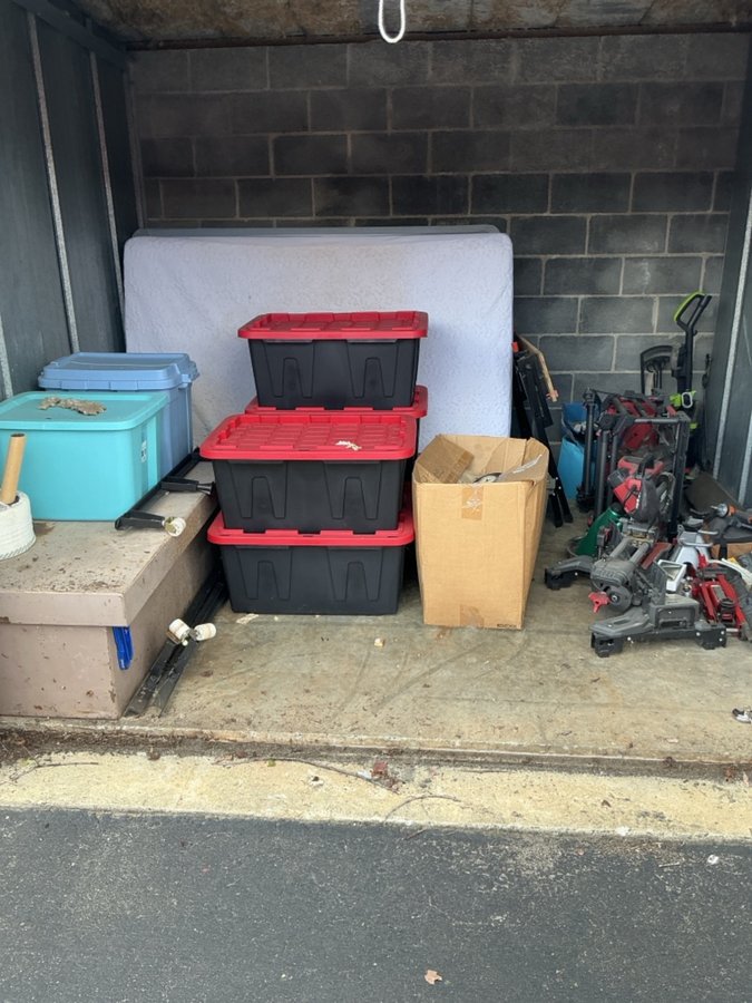 10 x 10 storage unit in Lynchburg, VA