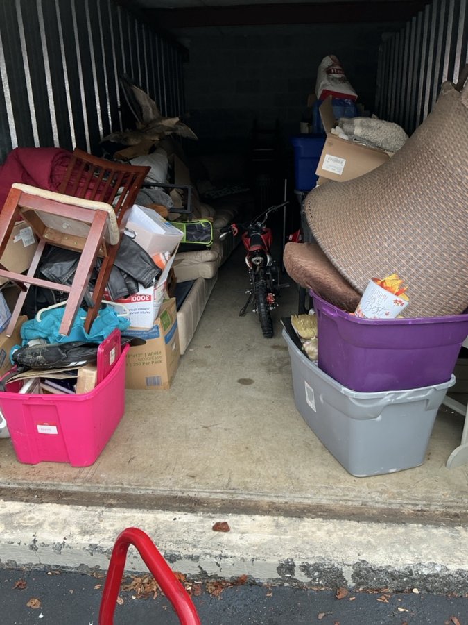 10 x 25 storage unit in Lynchburg, VA