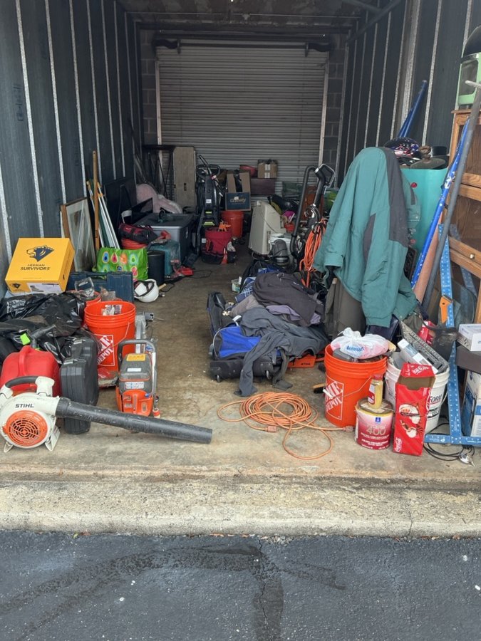 10 x 24 storage unit in Lynchburg, VA