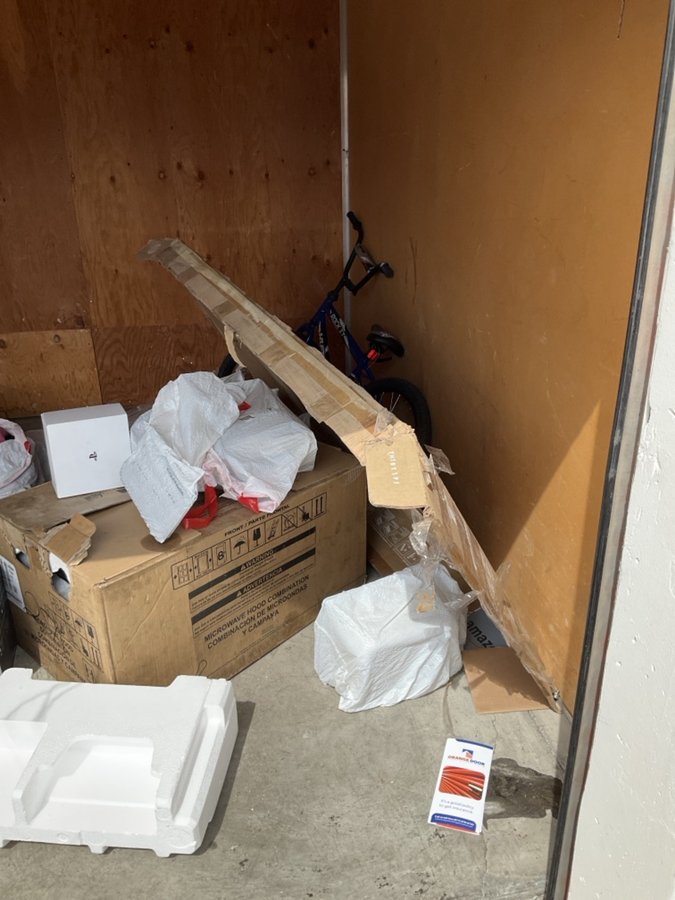10 x 10 storage unit in Las Vegas, NV