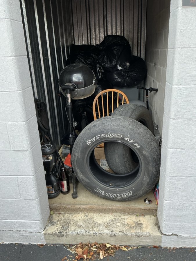 5 x 10 storage unit in Lynchburg, VA