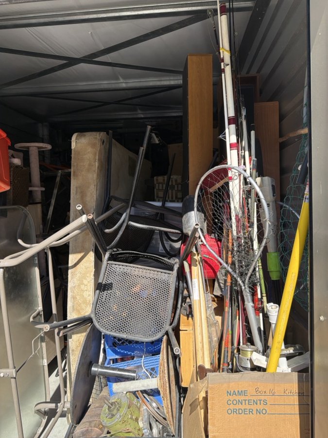 10 x 20 storage unit in Vacaville, CA