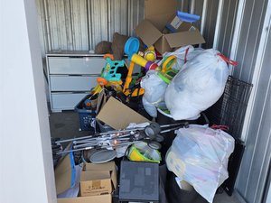 10 x 10 storage unit in Tucson, AZ