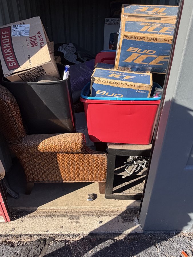5 x 10 storage unit in Albuquerque, NM