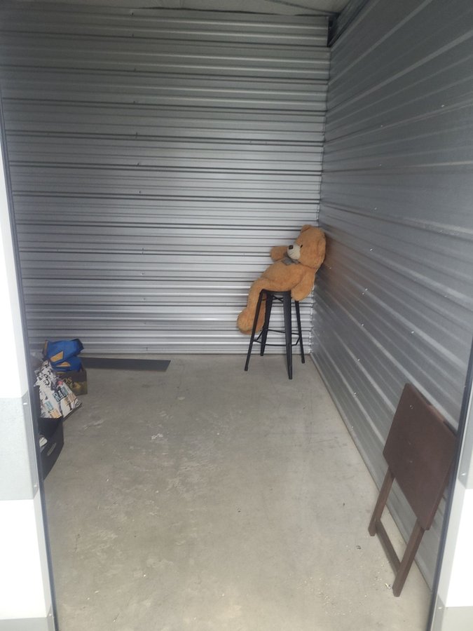 10 x 10 storage unit in Vancouver, WA