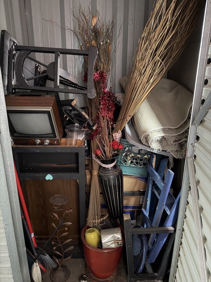 3 x 4 storage unit in Albuquerque, NM