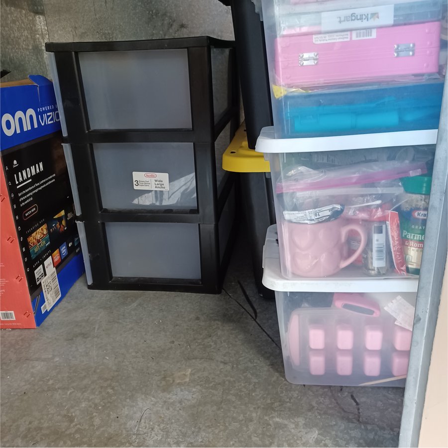 4 x 4 storage unit in Honolulu, HI