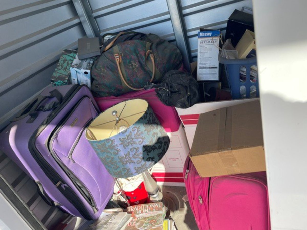 5 x 5 storage unit in San Diego, CA
