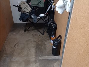4 x 6 storage unit in Honolulu, HI