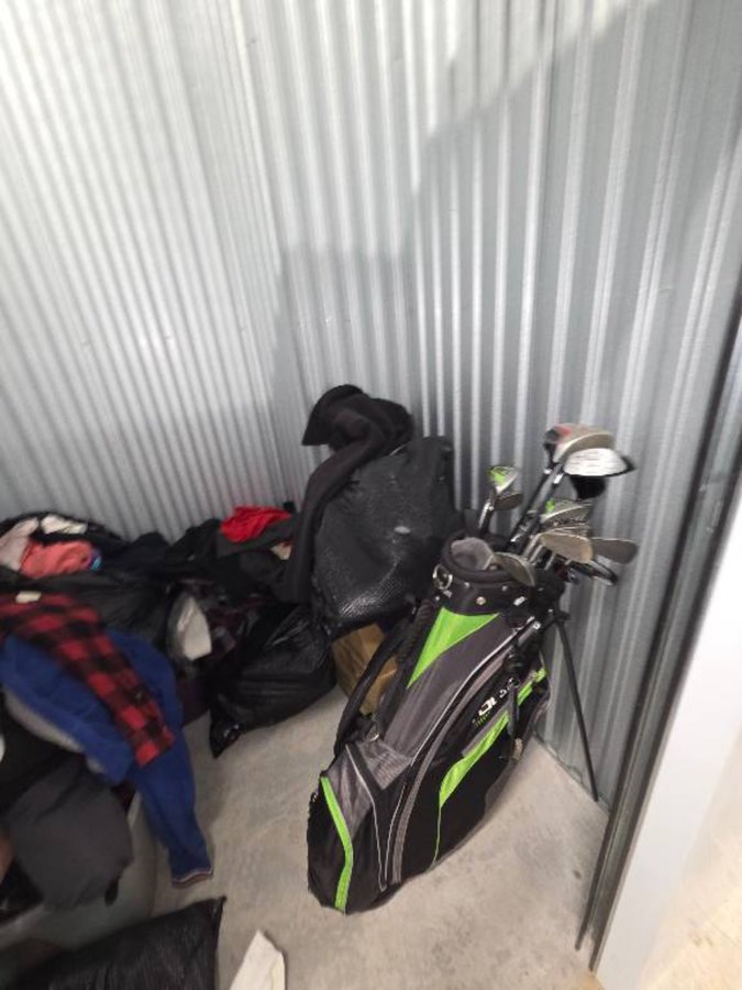 5 x 4 storage unit in Sacramento, CA