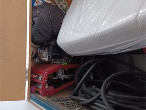 4 x 8 storage unit in Honolulu, HI