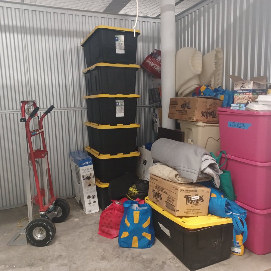 10 x 8 storage unit in Honolulu, HI