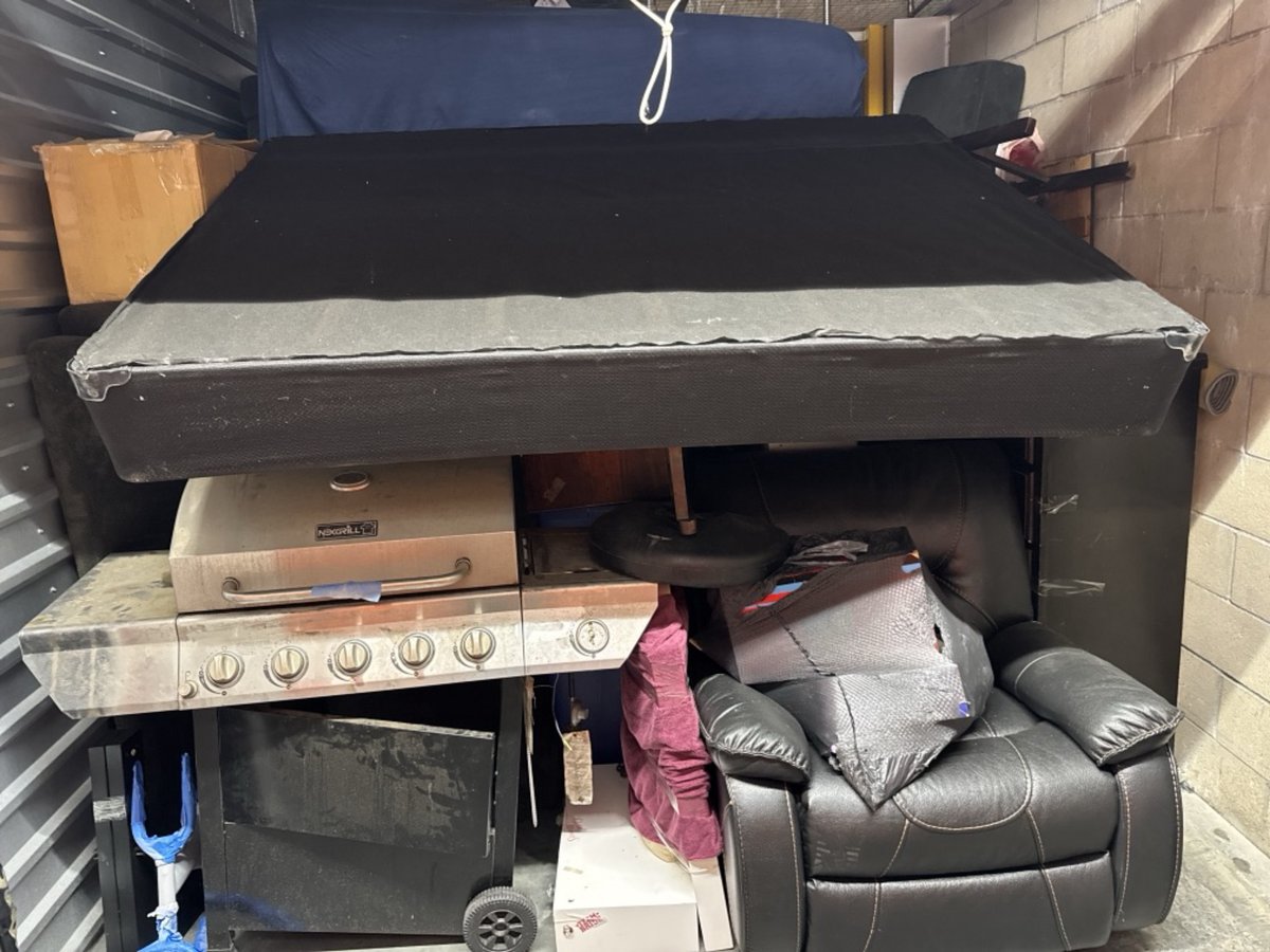 10 x 10 storage unit in La Habra, CA