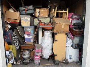 10 x 24 storage unit in La Habra, CA