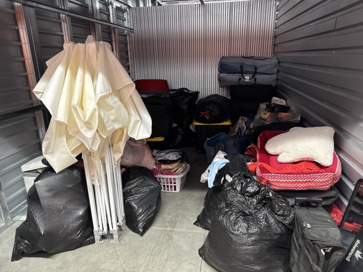 10 x 15 storage unit in Santa Fe Springs, CA