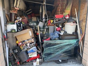 8 x 19 storage unit in Santa Ana, CA