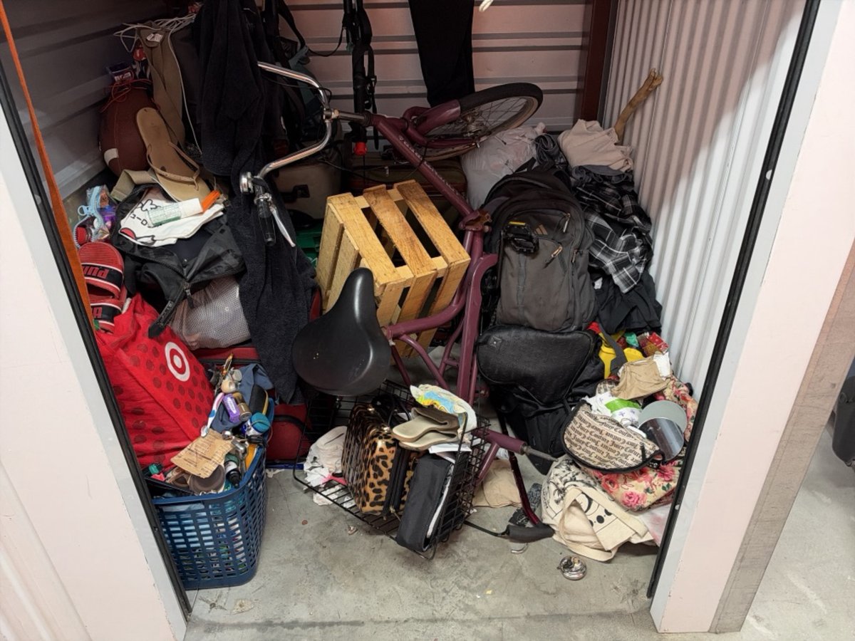 5 x 5 storage unit in La Mirada, CA