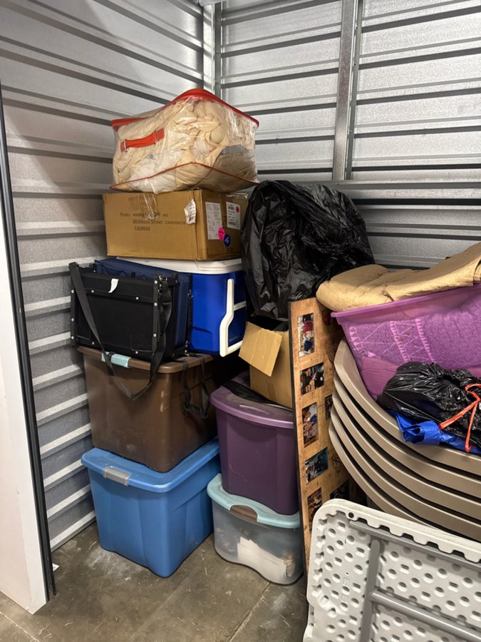 10 x 5 storage unit in Santa Ana, CA