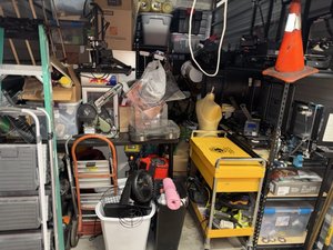 9 x 15 storage unit in Santa Ana, CA