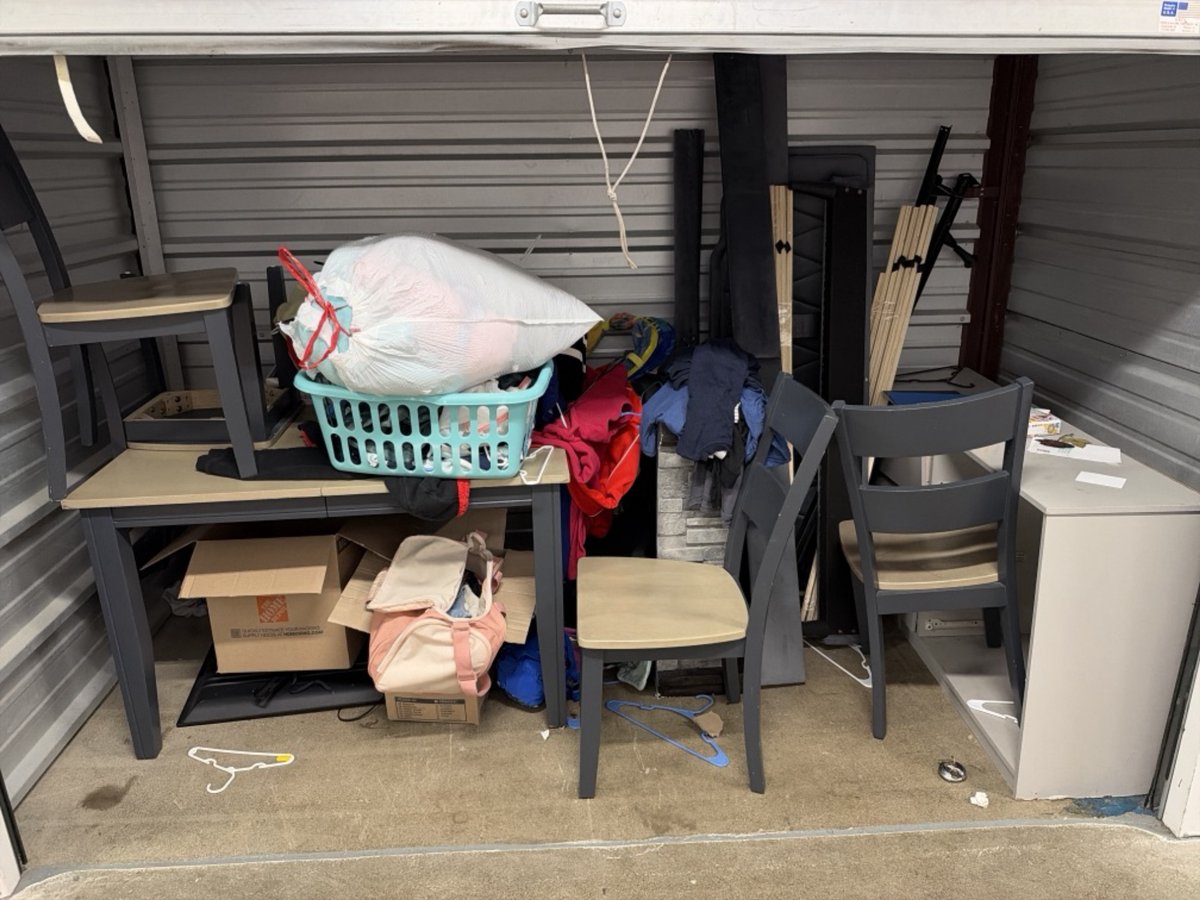 10 x 5 storage unit in Santa Ana, CA