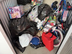 5 x 5 storage unit in Santa Ana, CA