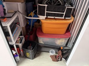 5 x 10 storage unit in Anaheim, CA
