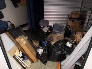 7 x 10 storage unit in Van Nuys, CA
