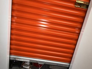 5 x 10 storage unit in Van Nuys, CA