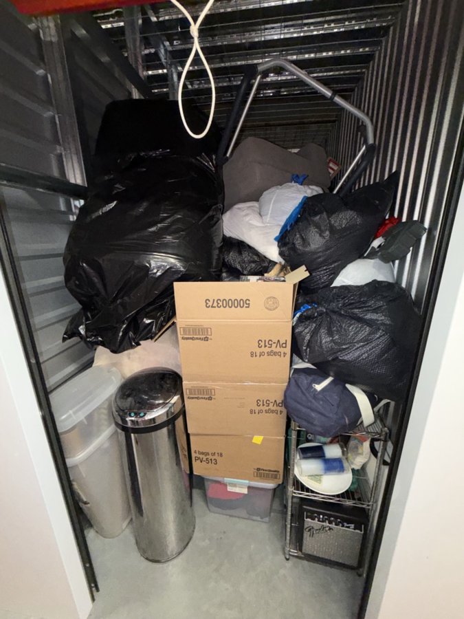 5 x 10 storage unit in Van Nuys, CA