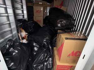 5 x 10 storage unit in Van Nuys, CA