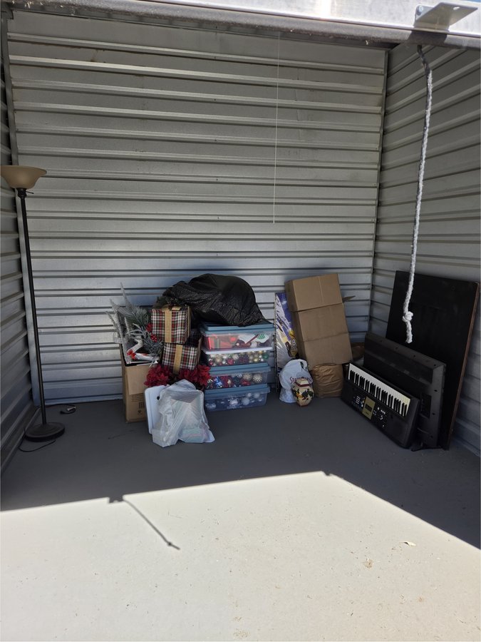 10 x 10 storage unit in Yucaipa, CA